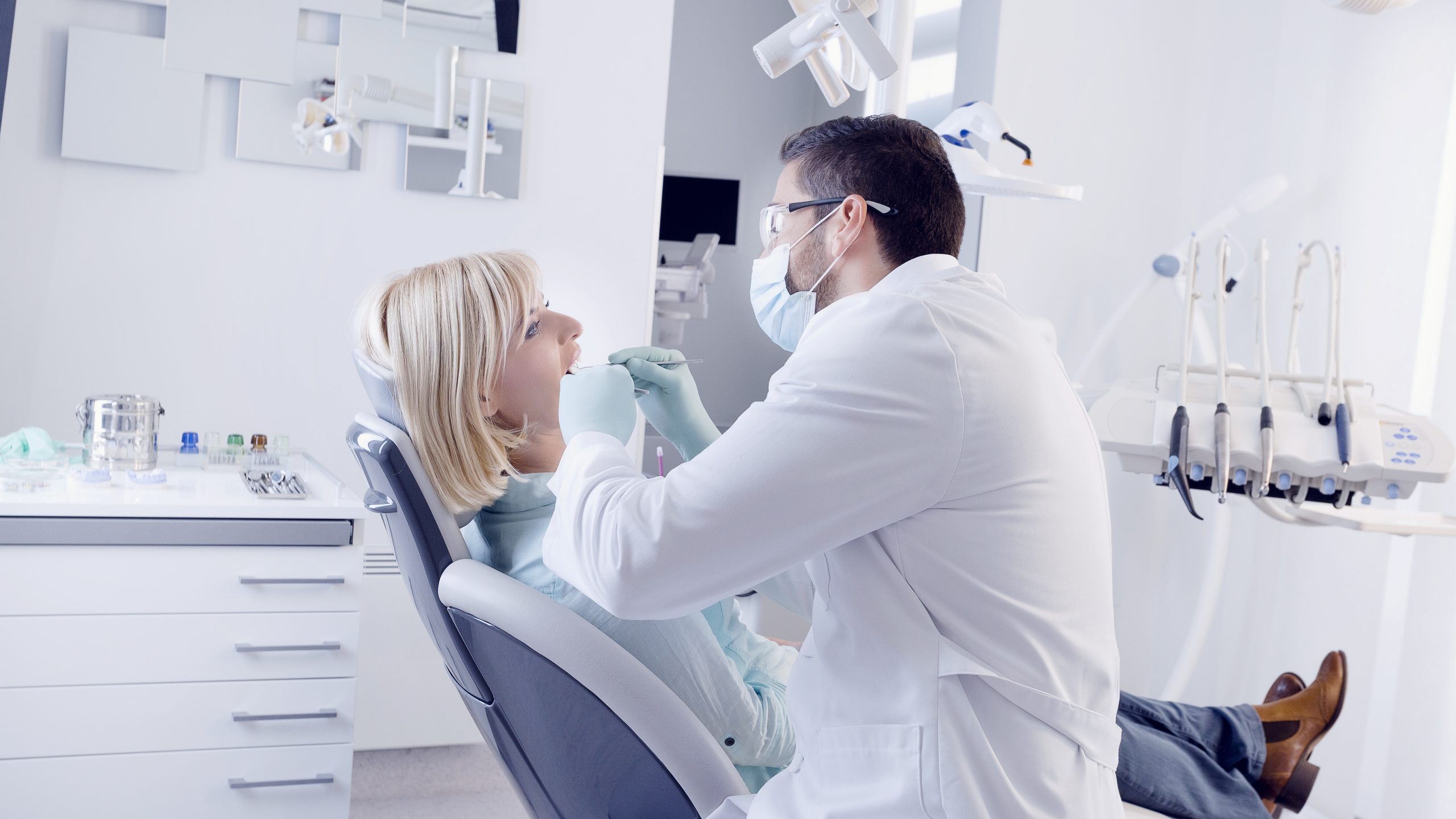 Dentist in Universal City, TX